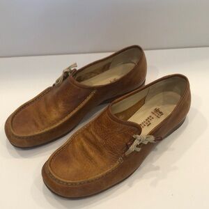Barney’s New York Tan leather size 7.5 shoes